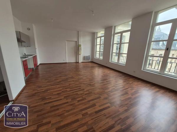 Appartement à louer 2 pièces 58.16m² Cambrai (59400)