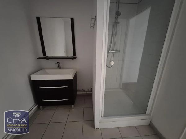 Appartement à louer 2 pièces 58.16m² Cambrai (59400)