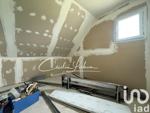 Pavillon 6 pièces de 140 m² à Chantecoq (45320)