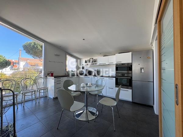 Maison La Tranche Sur Mer 11 pièces 6 chambres 235 m2