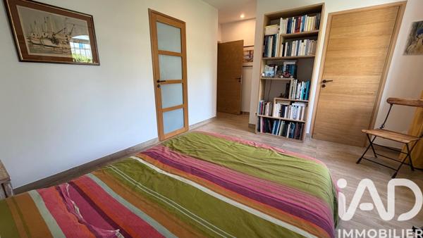 Maison à vendre 5 pièces 145 m² Saint-Saturnin-lès-Avignon