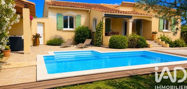 Maison à vendre 5 pièces 145 m² Saint-Saturnin-lès-Avignon