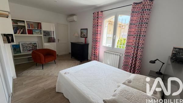 Maison à vendre 5 pièces 145 m² Saint-Saturnin-lès-Avignon