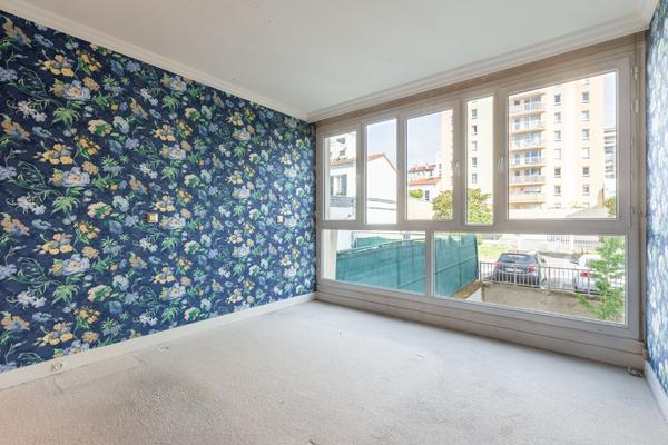 Appartement Courbevoie 4 pièce(s) 90.68 m2