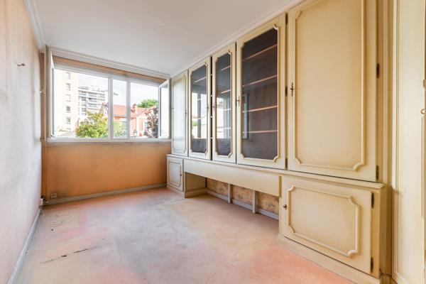 Appartement Courbevoie 4 pièce(s) 90.68 m2
