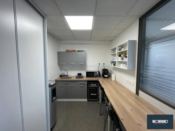 Bureaux à vendre – 145 m² environ