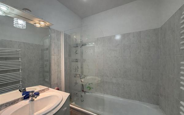 Appartement à vendre    4 pièces • 84 m2 Cannes