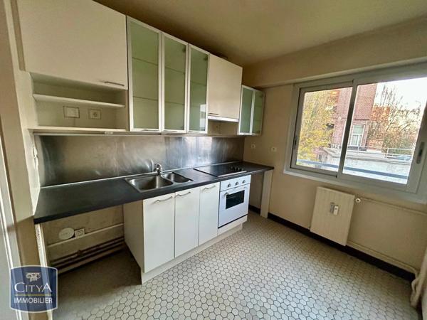 Appartement à louer 4 pièces 106.59m²