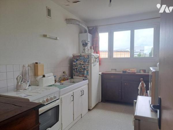 NANTES - MANGIN - Appartement avec locataire en place de type 3 avec cave et parking