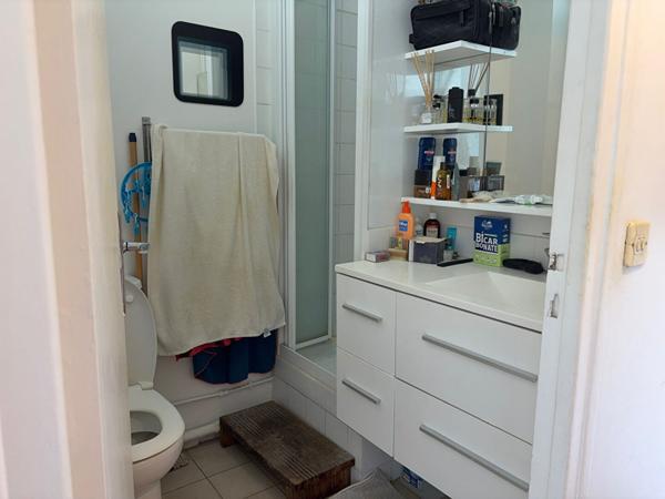 Appartement Paris 1 pièce 14.86 m2 avec balconnet