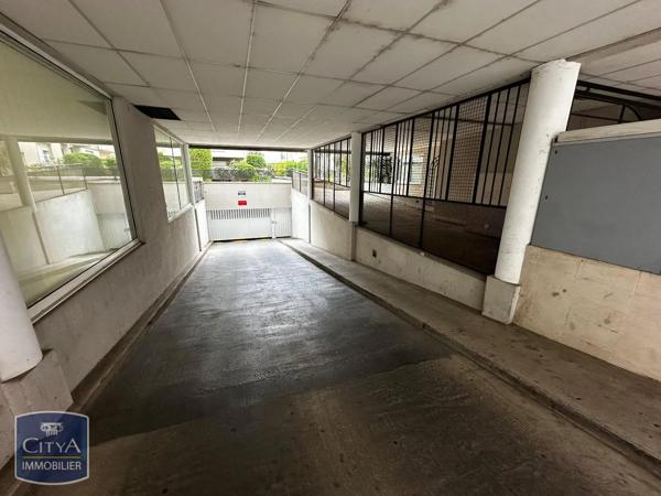 Parking à louer Tours (37000)