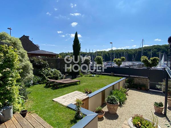 Maison de pêcheur avec vue panoramique sur le port du Lyvet à La Vicomté-sur-Rance à 5 minutes de Dinan