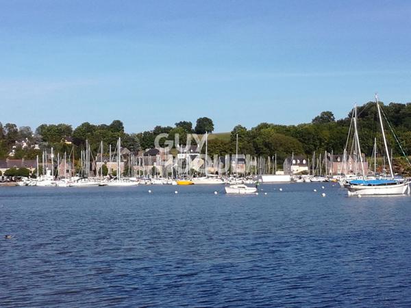 Maison de pêcheur avec vue panoramique sur le port du Lyvet à La Vicomté-sur-Rance à 5 minutes de Dinan