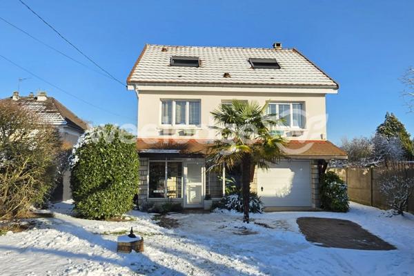 Maison à vendre 6 pièces de 107 m² à Conflans-Sainte-Honorine