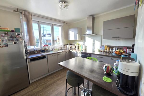 Maison à vendre 6 pièces de 107 m² à Conflans-Sainte-Honorine