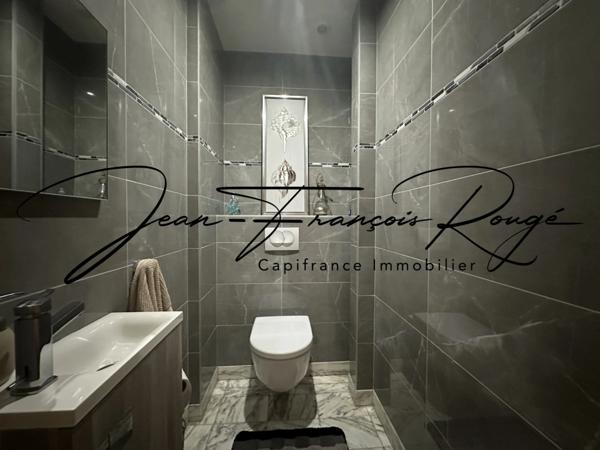 AGNEAUX, superbe maison de 210 m² avec vie de plain-pied, piscine et spa