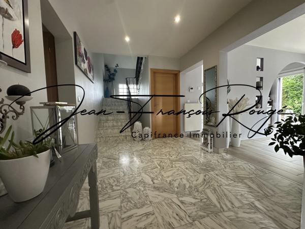 AGNEAUX, superbe maison de 210 m² avec vie de plain-pied, piscine et spa