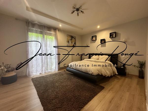 AGNEAUX, superbe maison de 210 m² avec vie de plain-pied, piscine et spa