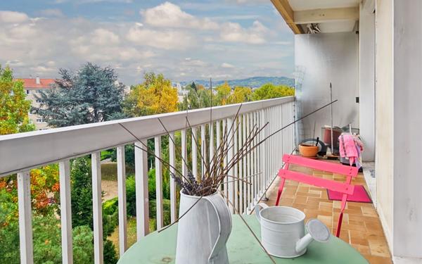 Appartement à vendre    2 pièces • 49,79 m2 Ermont