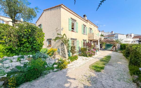 Maison à vendre    4 pièces • 132,95 m2 La Colle-sur-Loup
