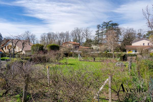 Terrain constructible 1234m² Chemin de Fontville à  Ecully Ecully Terrain constructible 1234m² Chemin de Fontville à  Ecully Ecully