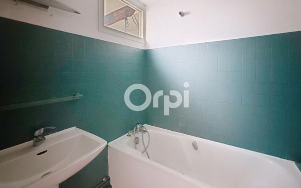 Appartement à vendre    2 pièces • 46,36 m2 Paris 16