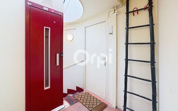 Appartement à vendre    2 pièces • 46,36 m2 Paris 16