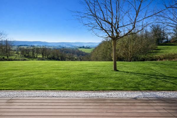 Saint-Étienne (42230) Maison de 229m2 sur 4000m2 de terrain