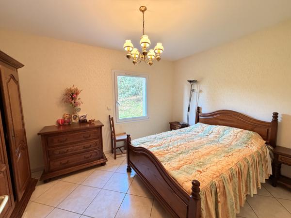 Saint-Étienne (42230) Maison de 229m2 sur 4000m2 de terrain