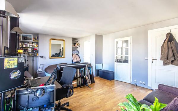 Appartement à vendre    1 pièce • 27,70 m2 Paris 13