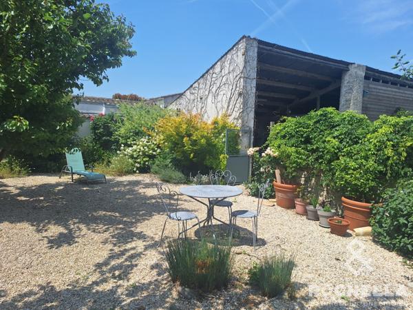 maison charentaise en pierres