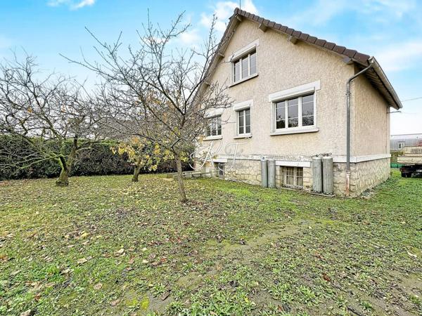 MAISON FAMILIALE PROCHE DE TOUTES COMMODITÉS