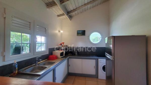 Appartement au 1er étage - 2 pièces avec terrasse et piscine commune