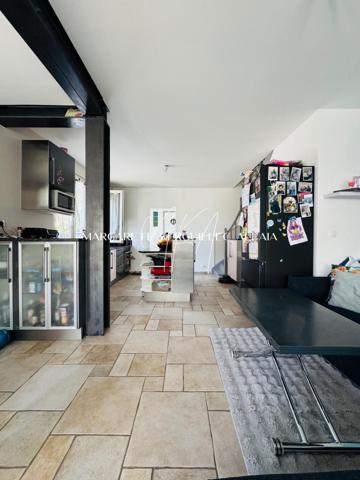 Maison familiale lumineuse avec jardin, 3 chambres et garage  à 15 min à pied des gares d'Épinay et de Saint-Gratien