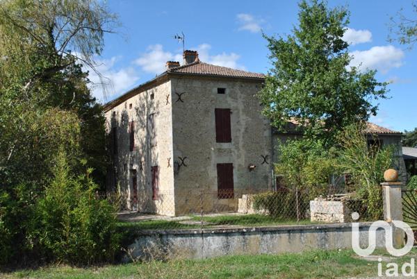 Maison rustique 5 pièces de 140 m² à Sempesserre (32700)