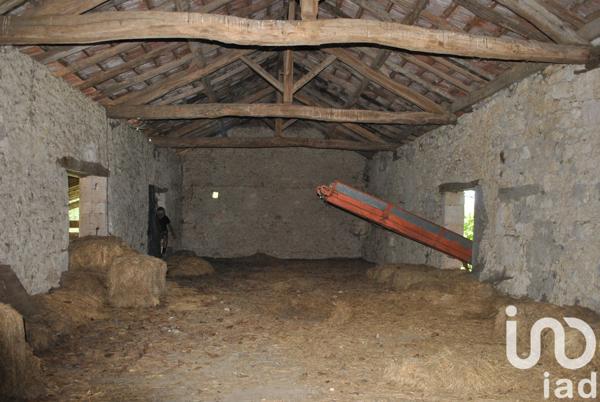 Maison rustique 5 pièces de 140 m² à Sempesserre (32700)