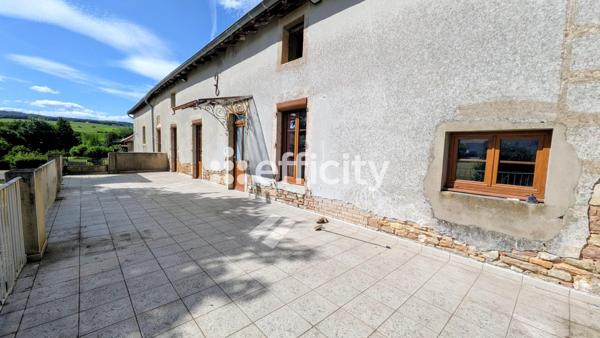 Maison
         7 pièces
        - 236 m² Exclusivité 400 000 € *
