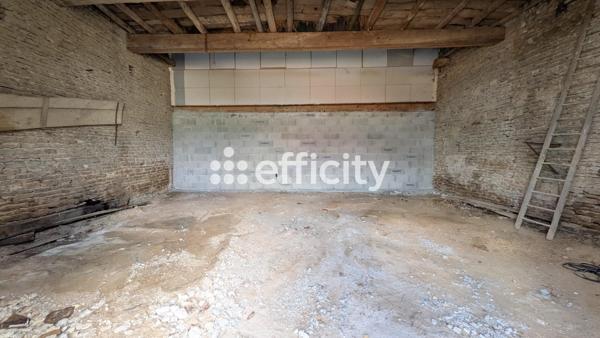 Maison
         7 pièces
        - 236 m² Exclusivité 400 000 € *