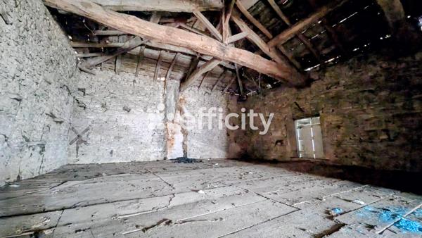 Maison
         7 pièces
        - 236 m² Exclusivité 400 000 € *