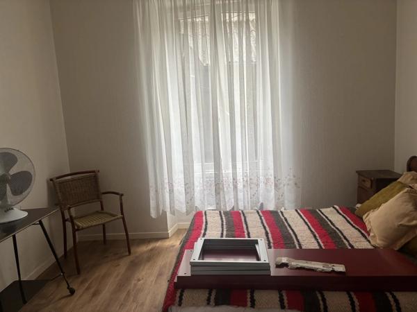 Maison ancienne divisée en 4 appartements