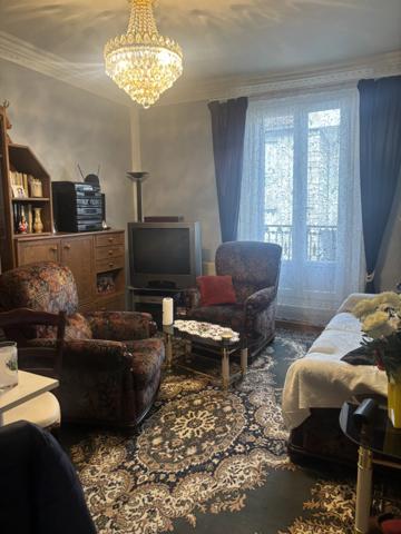 Maison ancienne divisée en 4 appartements
