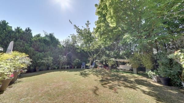 SANTENY - PAVILLON FAMILIAL  AU CALME !