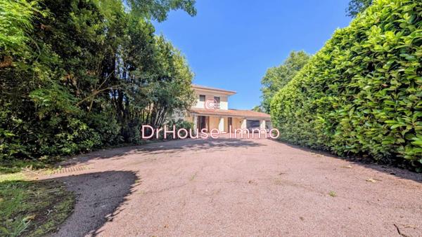 Maison à vendre 6 pièces de 300 m²