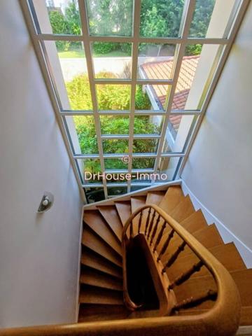 Maison à vendre 6 pièces de 300 m²