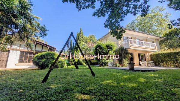 Maison à vendre 6 pièces de 300 m²