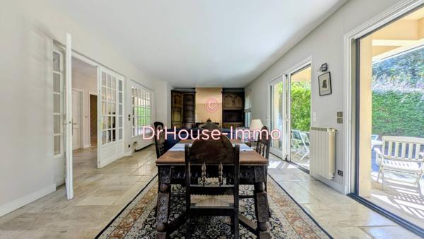 Maison à vendre 6 pièces de 300 m²