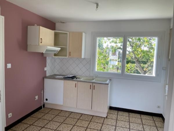 Location Maison 5 pièces Parthenay (79200)