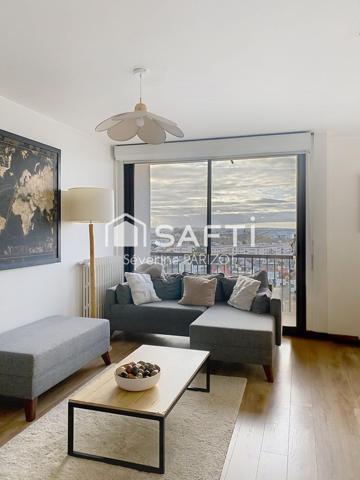 Appartement en dernier étage - Balcon - Parking - Cave