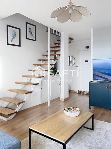 Appartement en dernier étage - Balcon - Parking - Cave