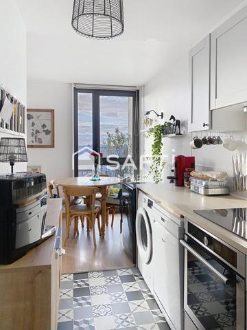 Appartement en dernier étage - Balcon - Parking - Cave